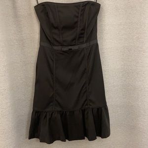 WhiteHouse | BlackMarket Little Black Dress